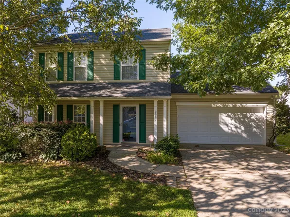 9907 Gray Dove Ct, Charlotte, NC 28216