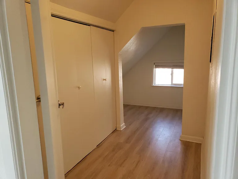 310 Perry Ave N — Photo 6