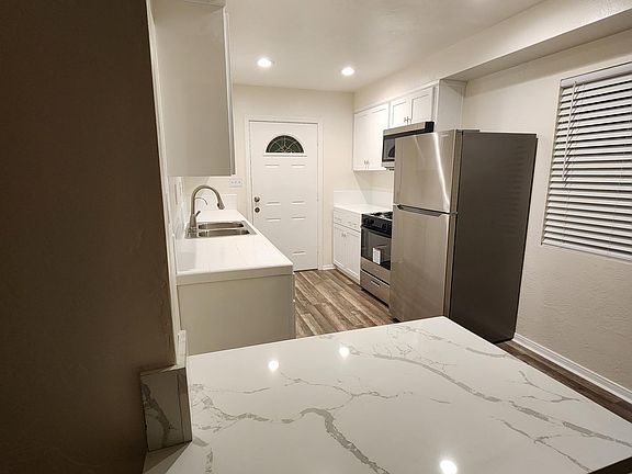 5th image of 2529 A St