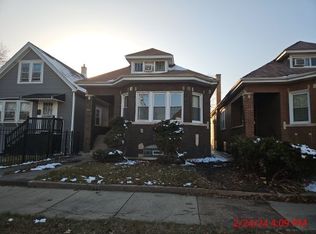 9048 S Racine Ave, Chicago, IL 60620