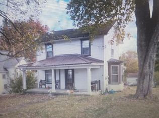 38 Liberty St, Fredonia, PA 16124