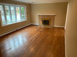 2542 Kirklyn St, Falls Church, VA 22043