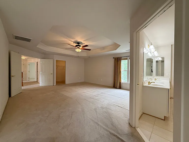 4415 Medallion Dr — Photo 28
