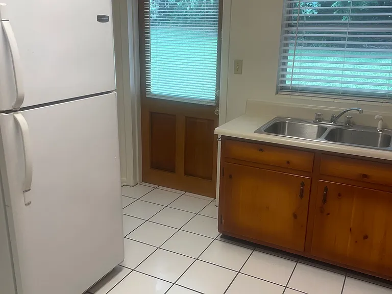 1300 Waterline Dr — Photo 16
