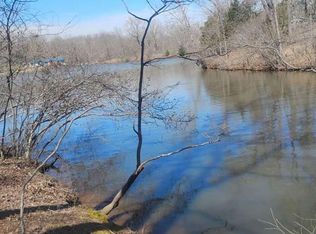 13790 E Sunrise Lake Dr, De Soto, MO 63020