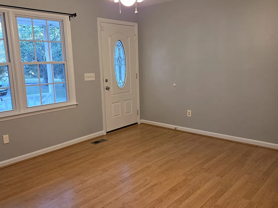 205 Shelby Ct
