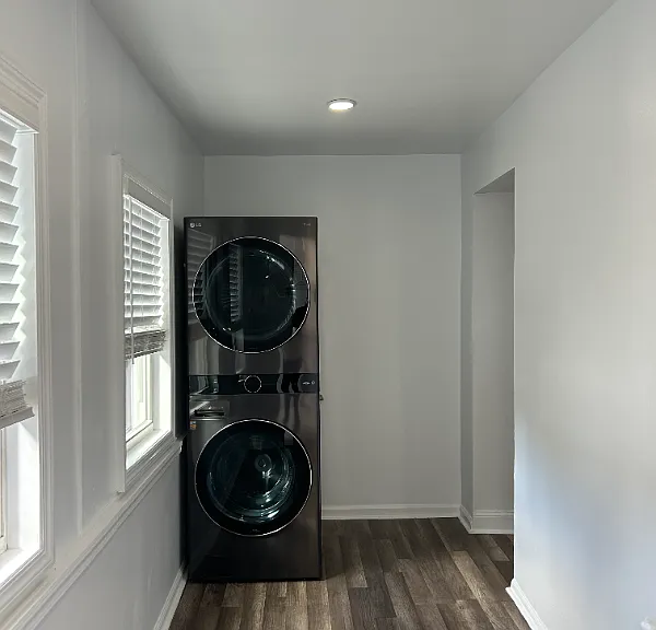 119 Columbus Pl — Photo 4
