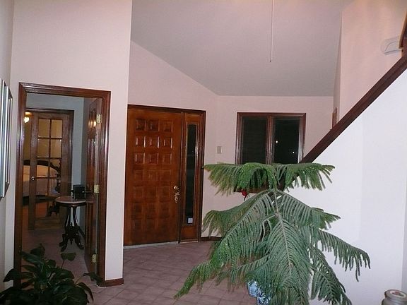 2nd image of 901 Sonora Ct