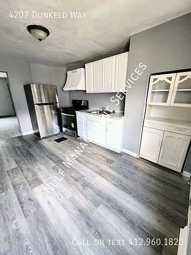 4207 Dunkeld Way Photo 1