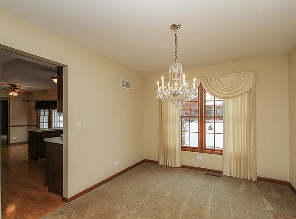 5th image of 1533 Greenbriar Ln