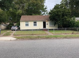 113 W Gilbert St, Hampton, VA 23669