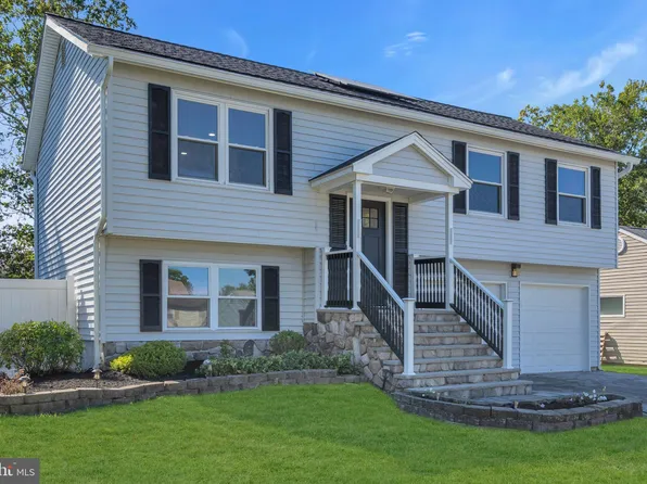 93 Windward Dr, Barnegat, NJ 08005