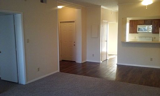1st image of 4231 Altoona Dr APT 207