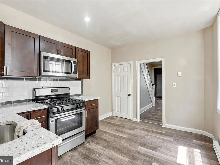 3114 Custer St — Photo 5