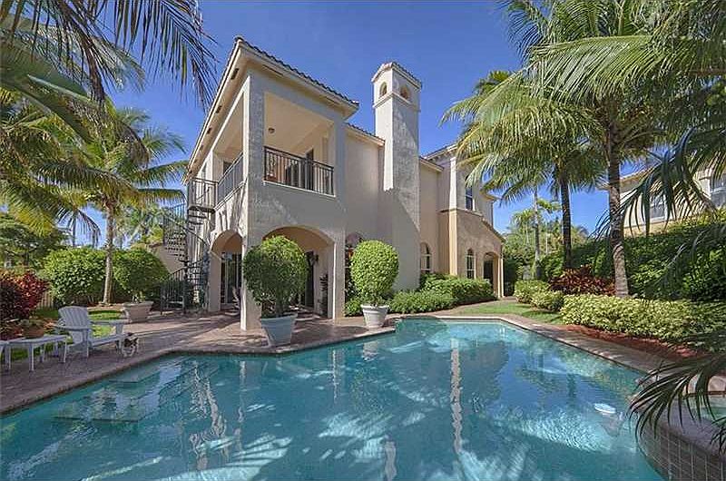 HARBOR ISLANDS TWO-STORY POOL HOME