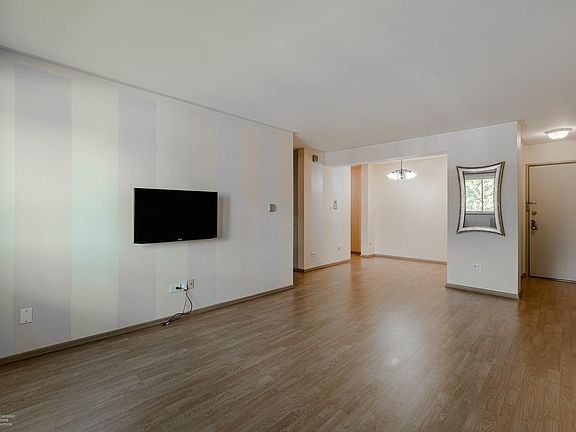 5th image of 8455 W Leland Ave #109N