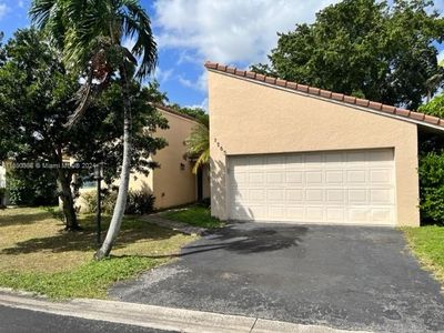 1265 Spring Circle Dr, Coral Springs, FL, 33071