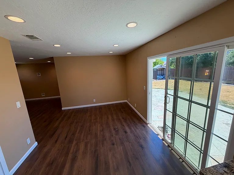 6958 Darian Ct — Photo 6
