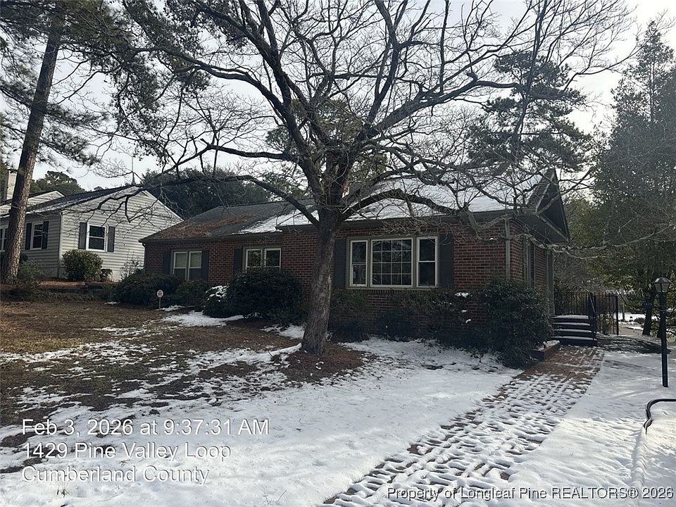 1st image of 1429 Pine Valley Loop