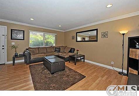 3rd image of 1461 N Broadway N #C
