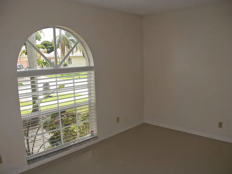 5137 Rosen Blvd — Photo 21
