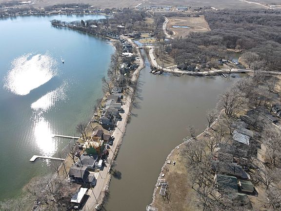 5th image of 2422 Burr Oak Rd