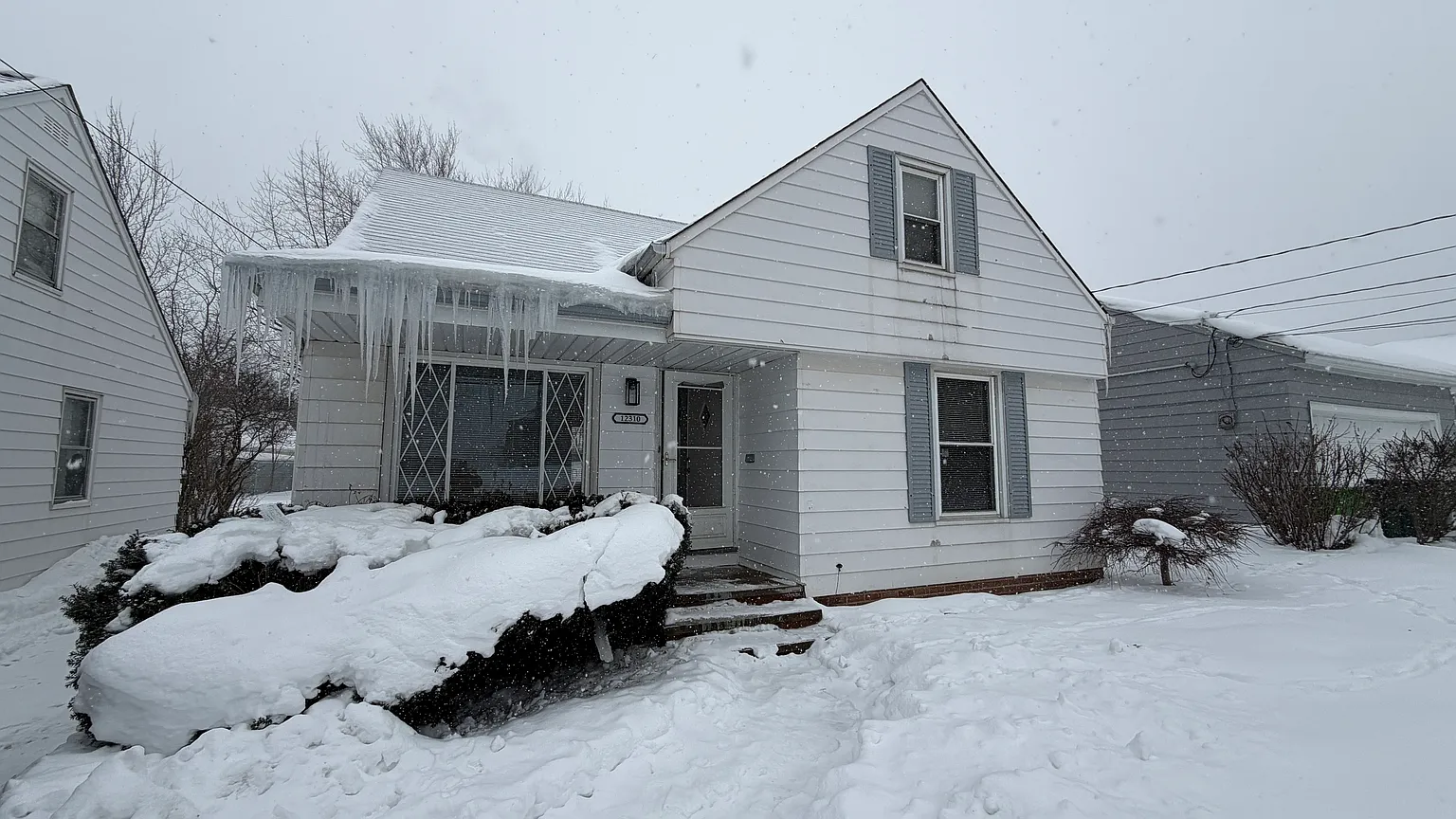12310 Granger Rd photo 1