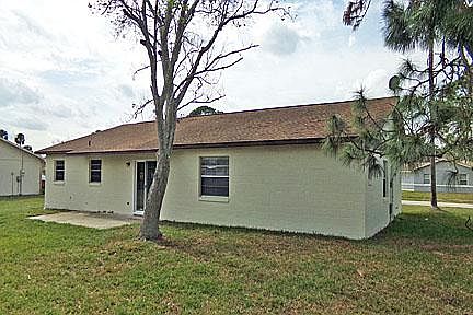 2nd image of 1208 S Tracy Dr