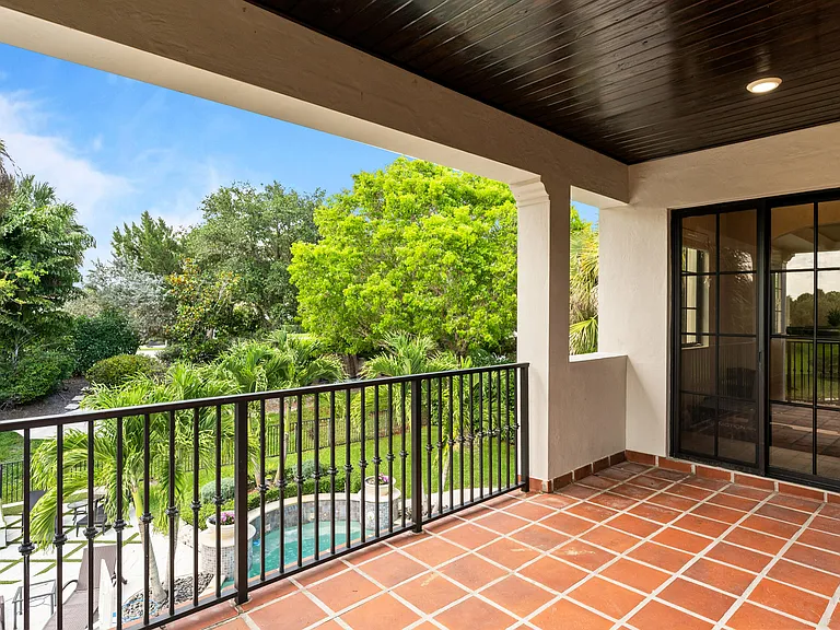 9521 Eden Mnr — Photo 107