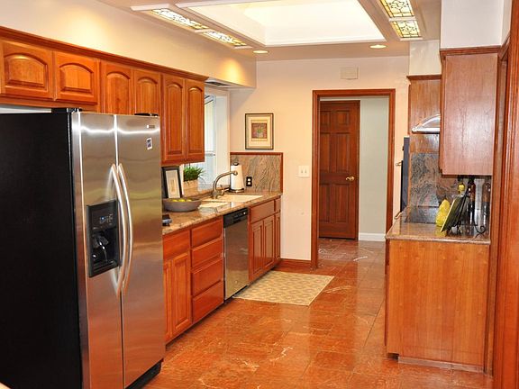 5th image of 12771 Glen Arbor Ct