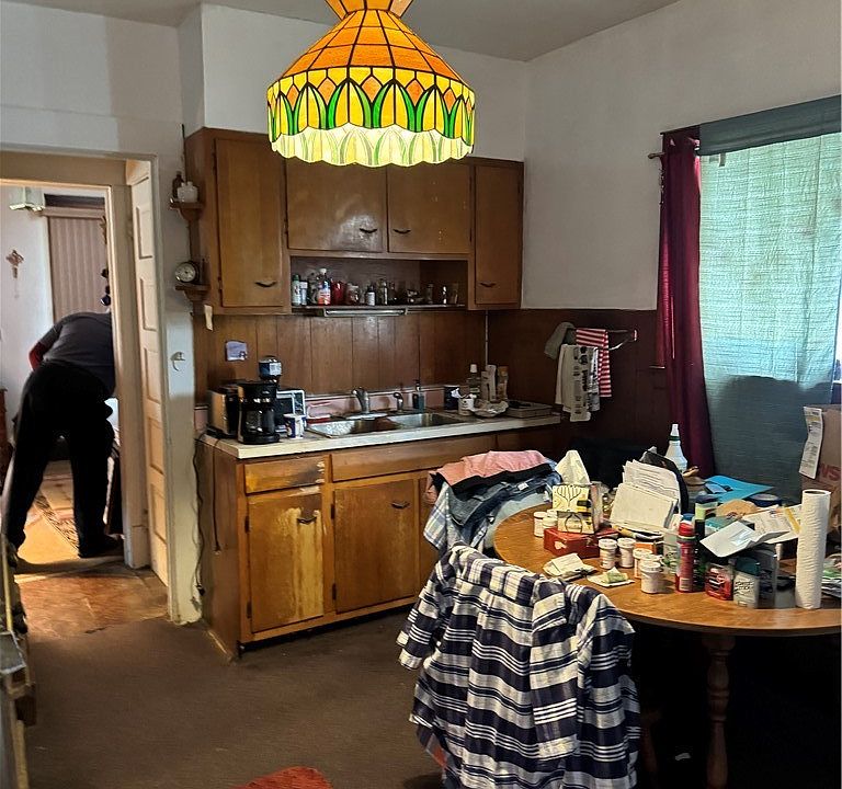 7405 Indiana Ave, Cleveland, OH 44105 | Zillow