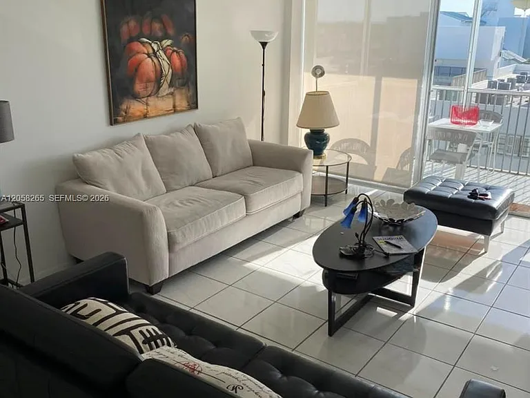 150 Ocean Lane Dr #8B — Photo 1