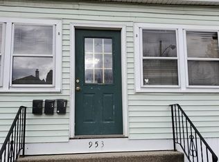 953 Liberty St #1, Springfield, MA 01104