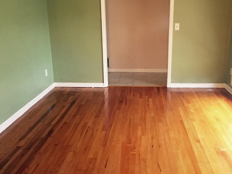 2312 Cadden Rd — Photo 5