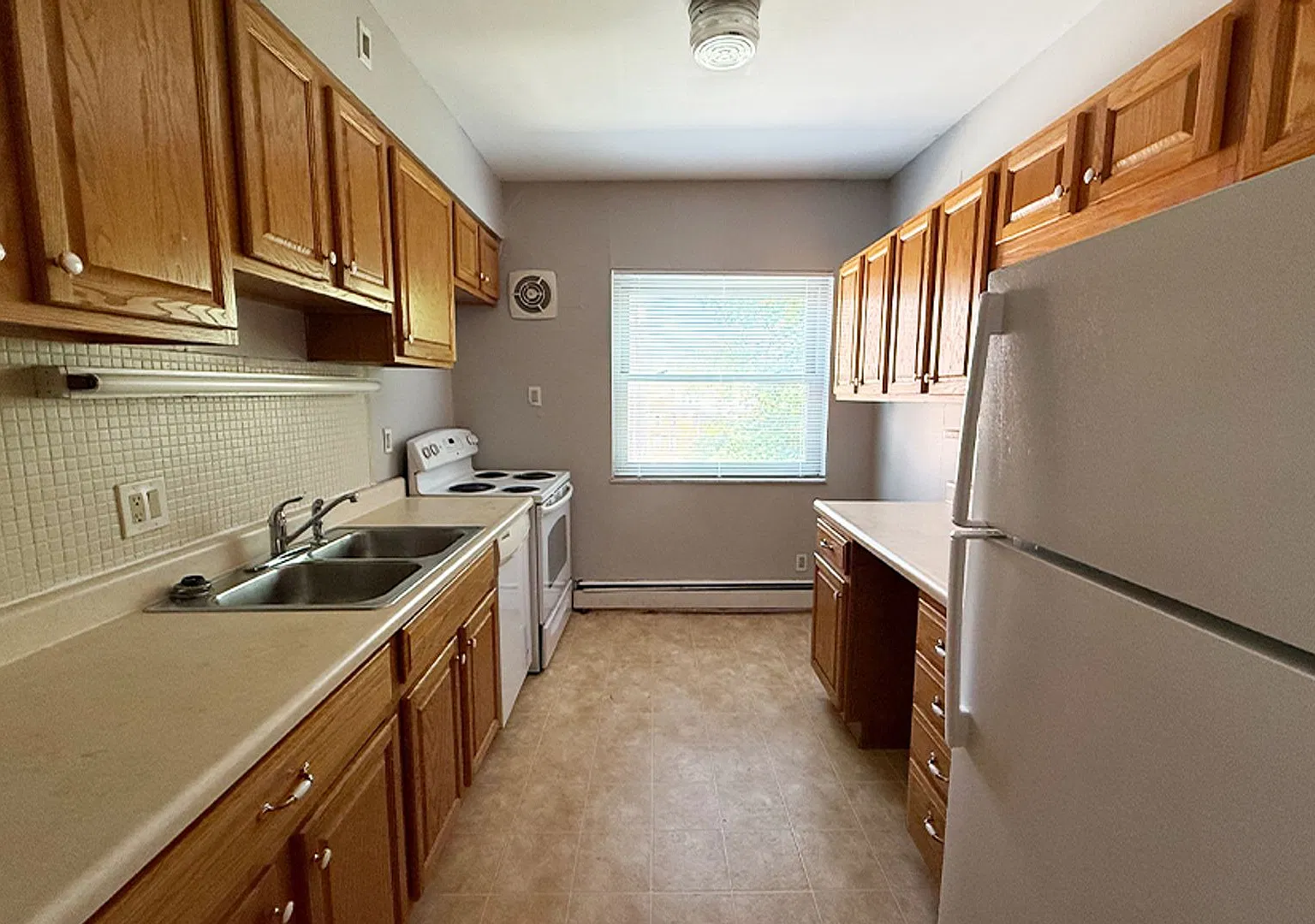 McAlpin 353 — Photo 2