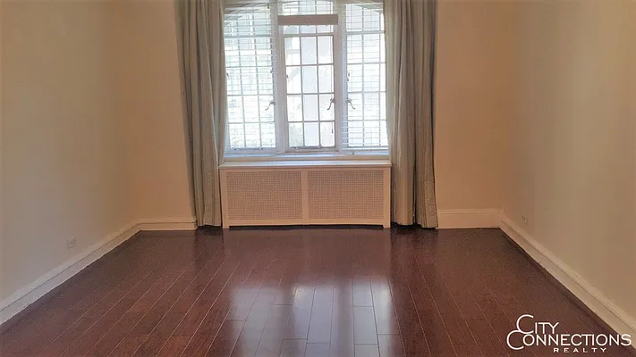 Rented by City Connections Realty | media 3