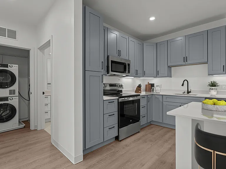 The Elmwood — Photo 21
