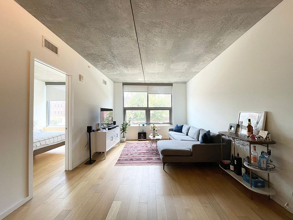 1st image of 207 Race St #2H