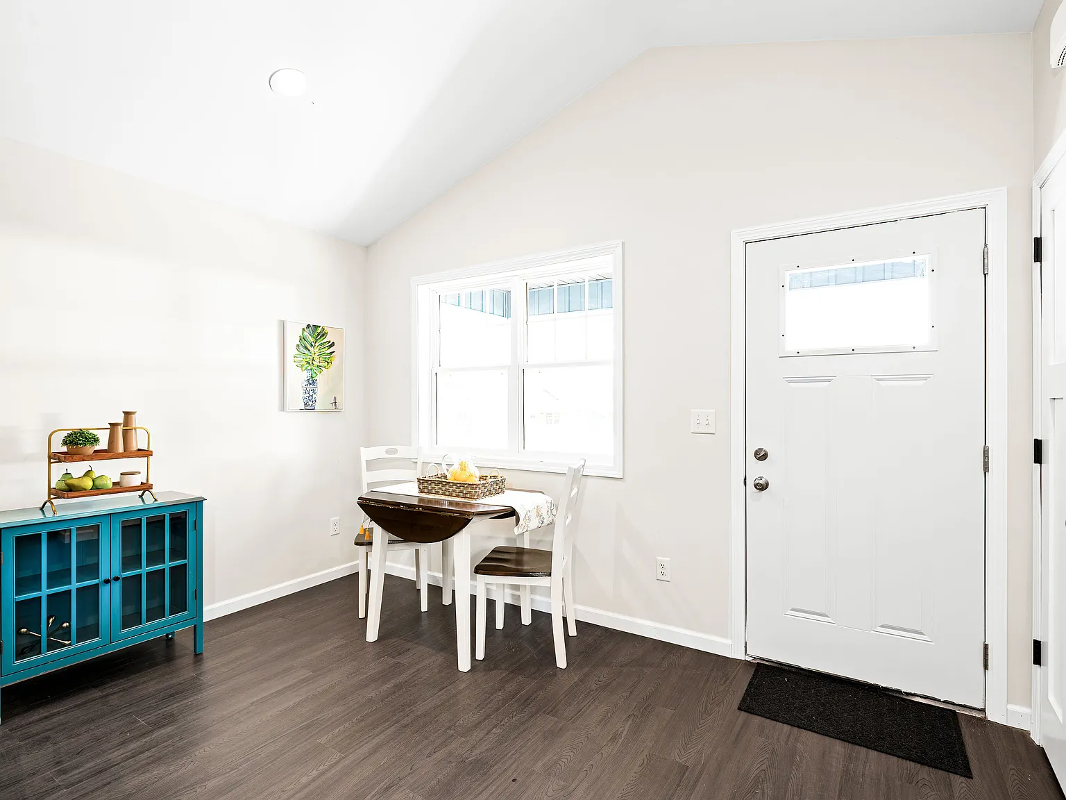 2 bed, 720 sqft, $1,785 — Photo 4