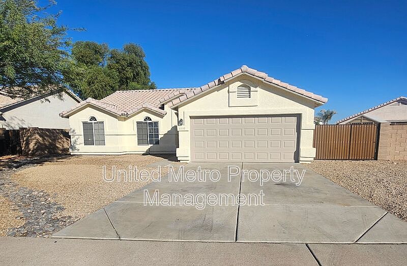 1st image of 8358 W Coolbrook Ave