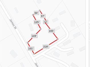 733 James St, Hubert, NC 28539