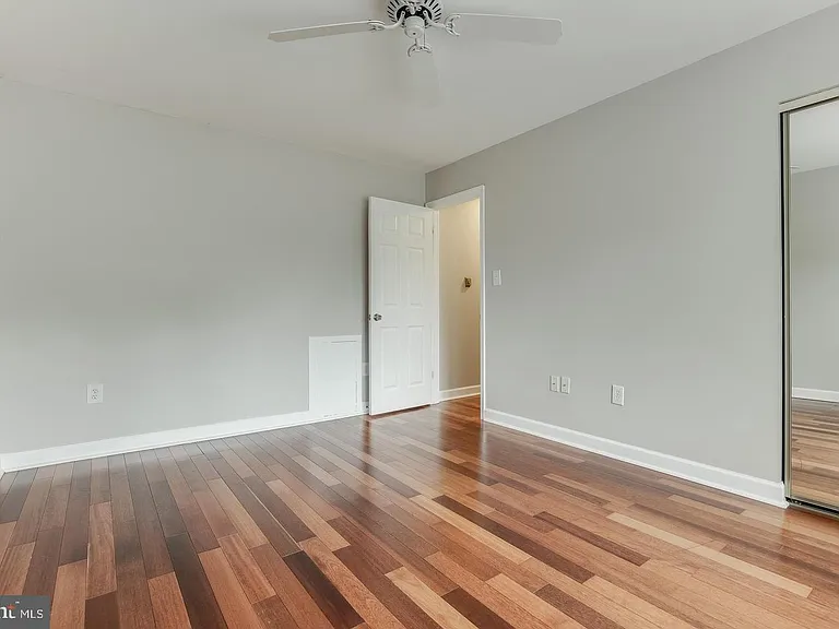 10301 Cherry View Ct — Photo 12