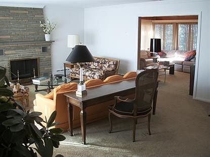 2nd image of 105 Edgewood Ave