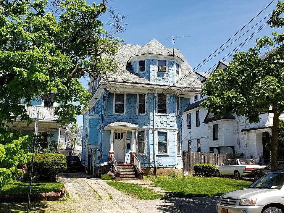1st image of 8633 111th St