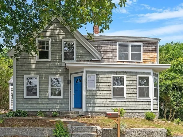 10 Mount Locust Ave, Rockport, MA 01966