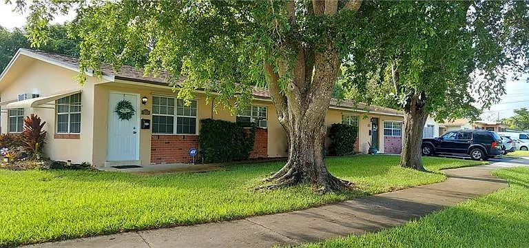 738 SW 5th Ave — Photo 2