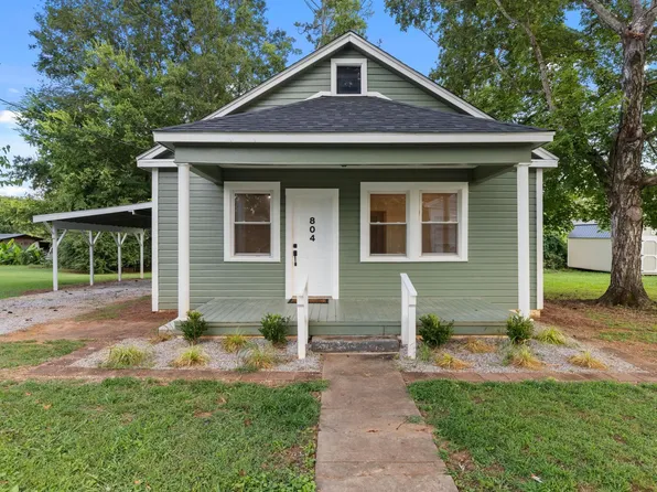 804 7th St, Tuscumbia, AL 35674