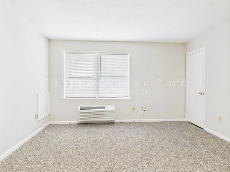 2407 Bare St. — Photo 32
