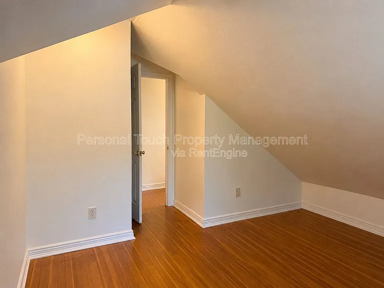 411 4th Ave S #3 — Photo 28