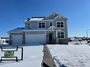 2800 NE Brentwood Cir, Grimes, IA 50111